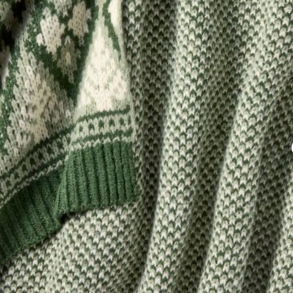 Threshold designed with Studio McGee Knit Fair Isle Throw Blanket Green/Cream - Picture 3 of 4